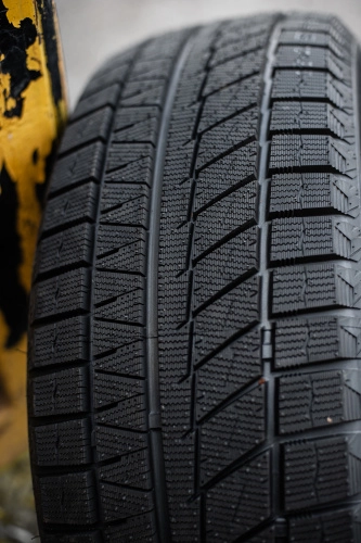 фото протектора и шины Ice Blazer Alpine EVO1 Шина Sailun Ice Blazer Alpine Evo 1 255/40 R19 100V